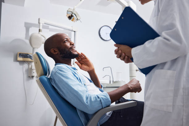 Best Chipped Tooth Repair Near Me  in Country Club Hls, IL