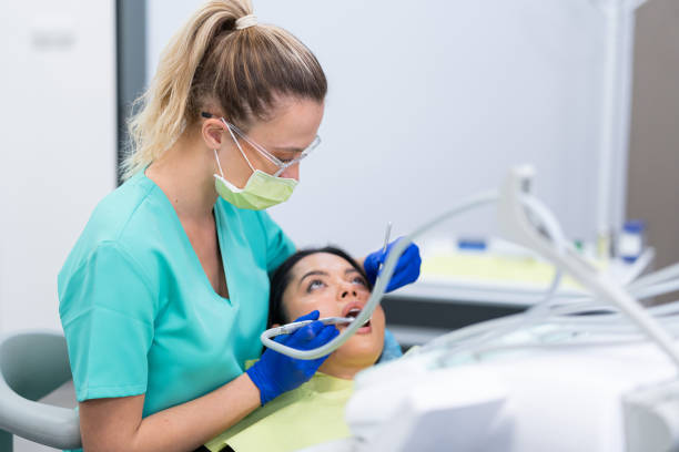 Best Urgent Tooth Repair  in Country Club Hls, IL